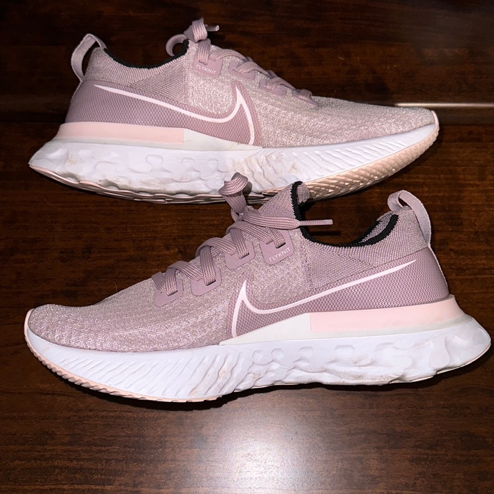 Woman’s Nike Flyknit React Infinity size 10